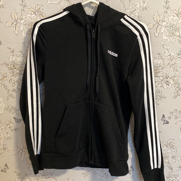 adidas Sweaters - Women’s Adidas sweatsuit size small